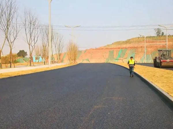 鄞州沥青路面施工真有那么难搞？干了20年的老师傅掏心窝子说几句